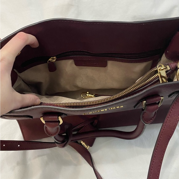 Michael Kors Red Shoulder or Hand Bag - Picture 8 of 14